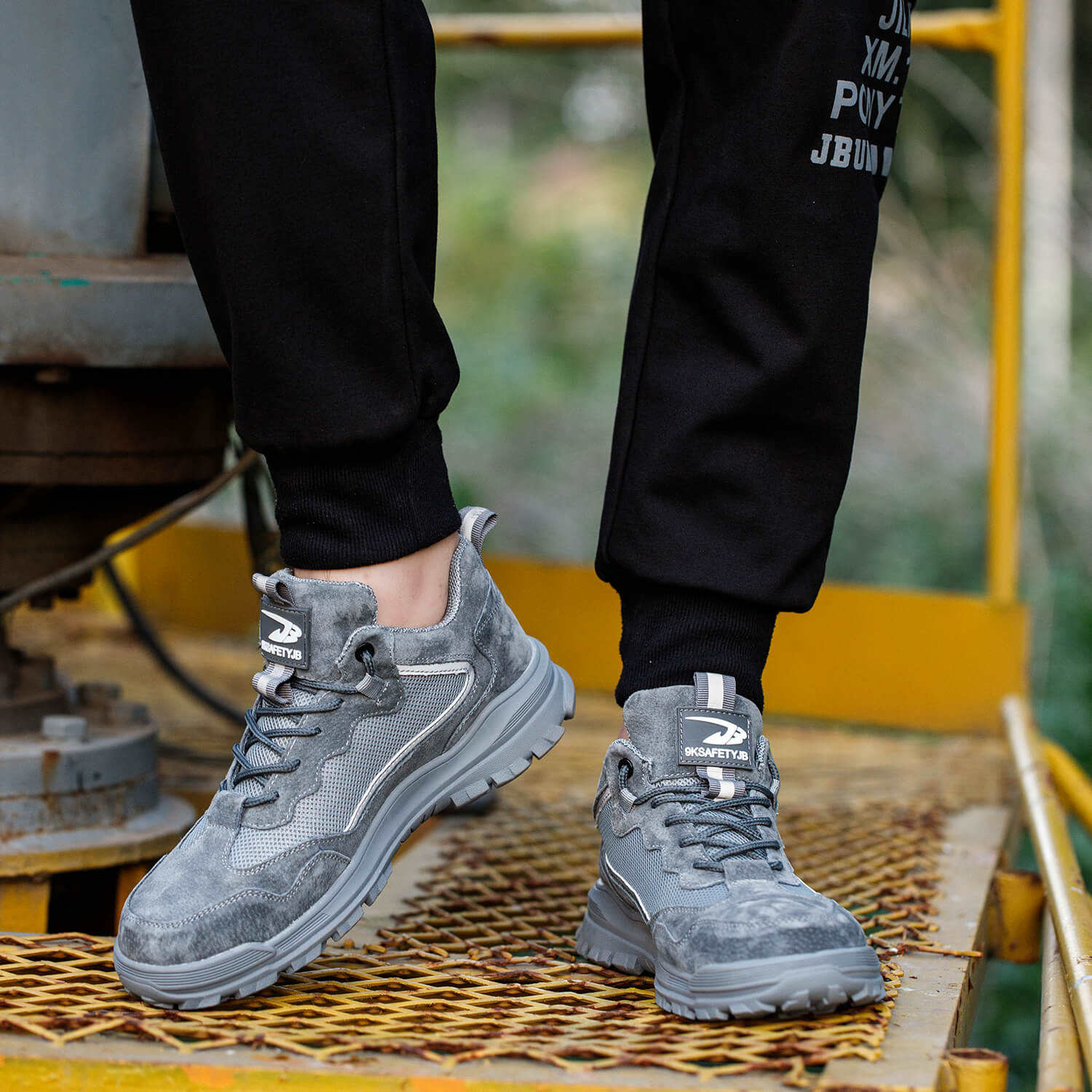 Shop Comfortable Steel Toe Shoes & Work Boots